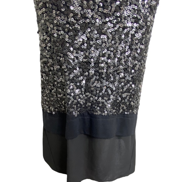 Simply Vera Vera Wang Black tank with sequins Small - Picture 2 of 8